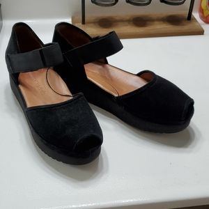 L’amour Des pieds amadour platform sandal 9.5